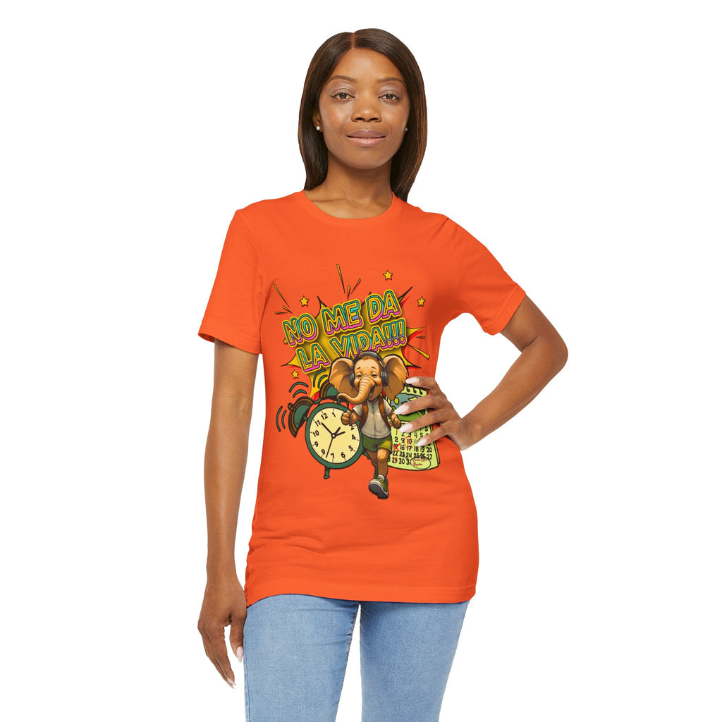 No Me Da La Vida Elephant Graphic Tee — Funny Spanish Alarm Clock T-Shirt