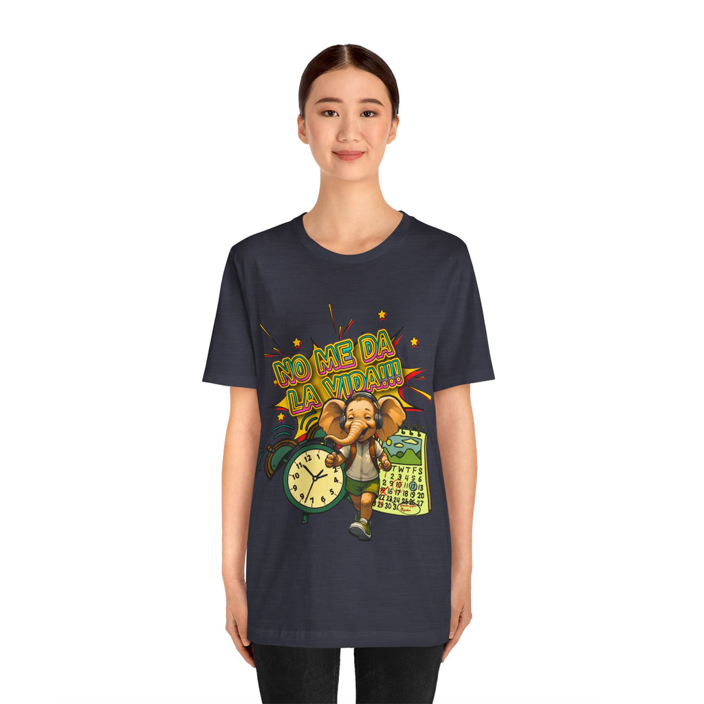 No Me Da La Vida Elephant Graphic Tee — Funny Spanish Alarm Clock T-Shirt