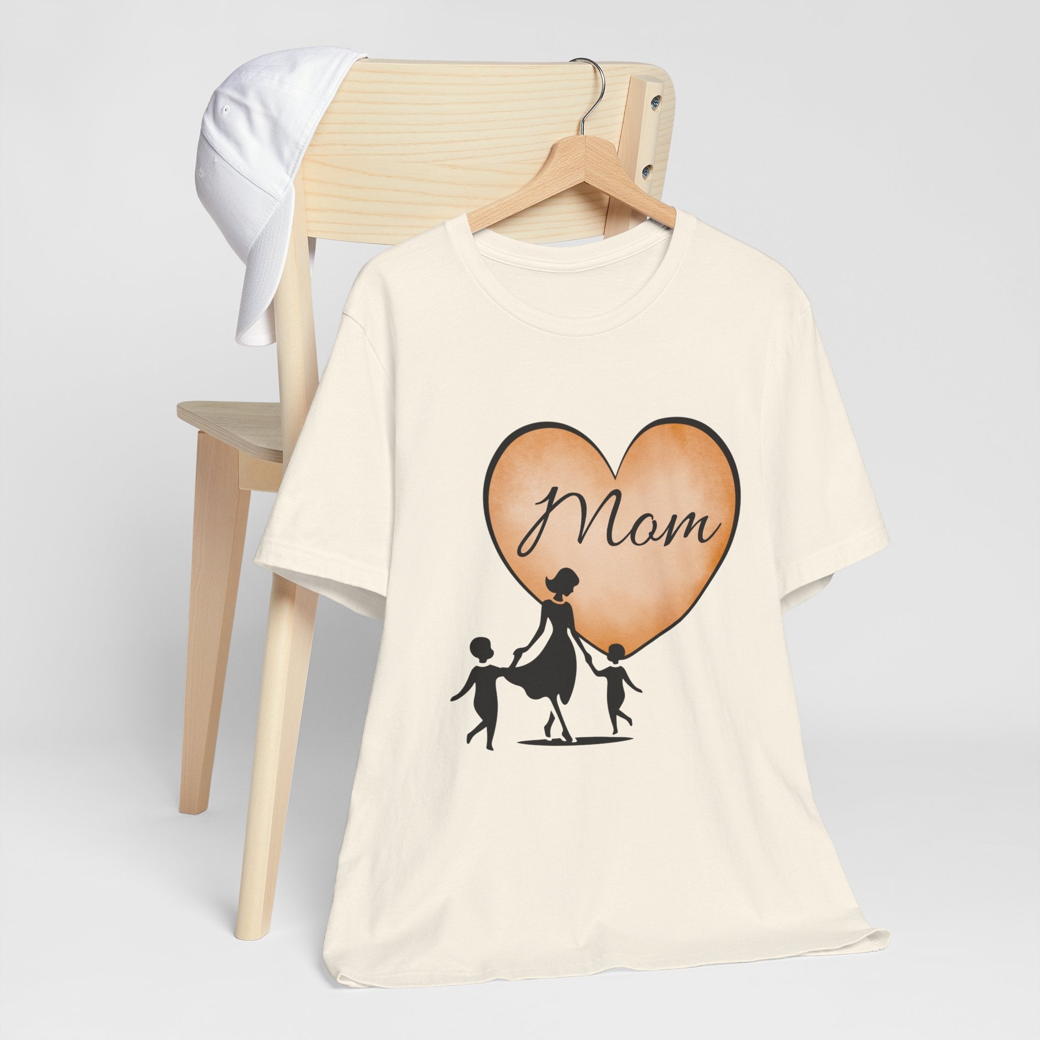 Mom Heart Graphic Tee — Mother & Children Silhouette Mother's Day T‑Shirt