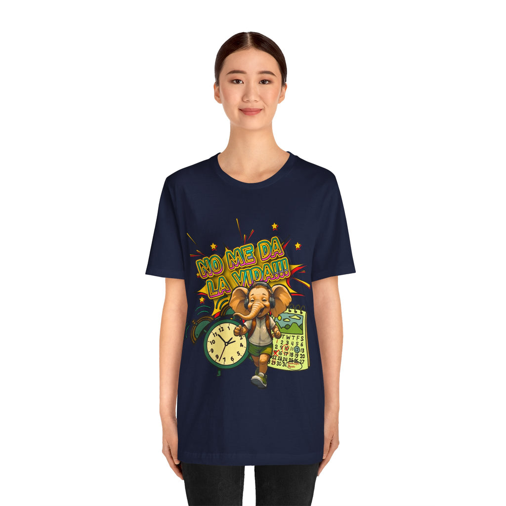 No Me Da La Vida Elephant Graphic Tee — Funny Spanish Alarm Clock T-Shirt