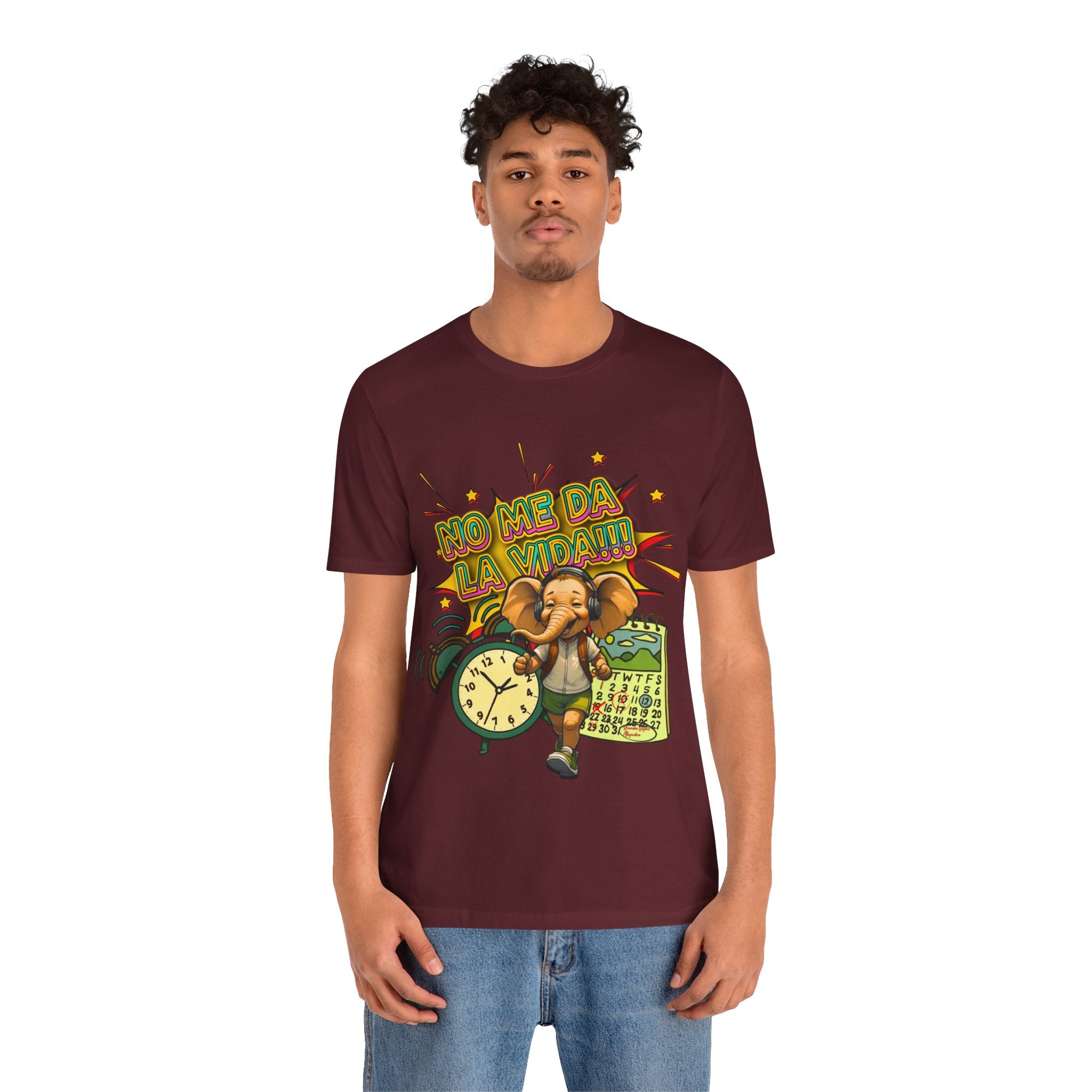 No Me Da La Vida Elephant Graphic Tee — Funny Spanish Alarm Clock T-Shirt