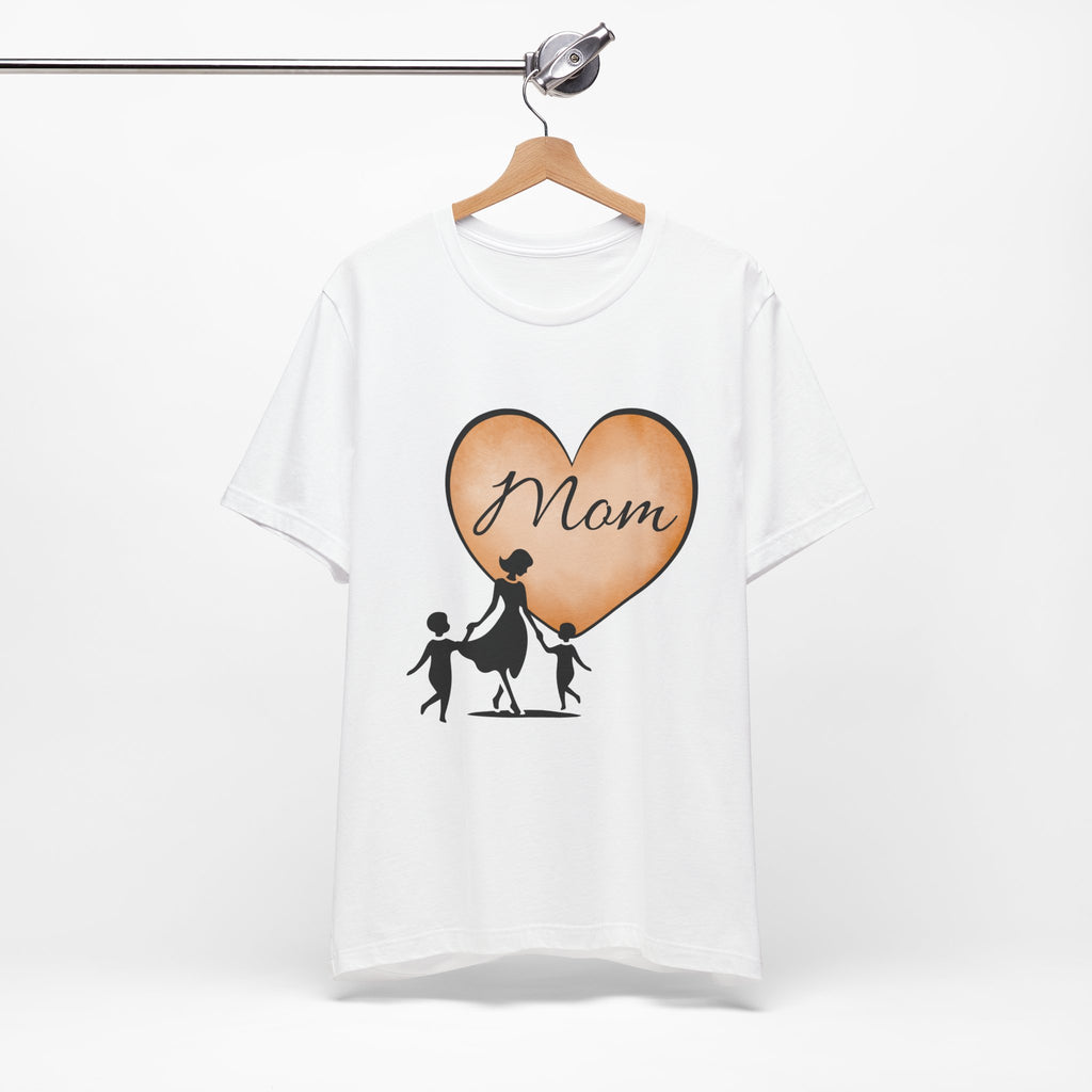 Mom Heart Graphic Tee — Mother & Children Silhouette Mother's Day T‑Shirt